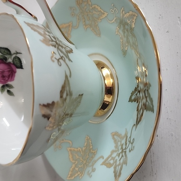 Beautiful Vintage Delphine English bone china tea set - Picture 6 of 8